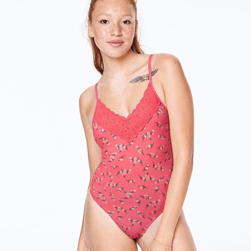 PINK bodysuit size XS NWT - Picture 2 of 10